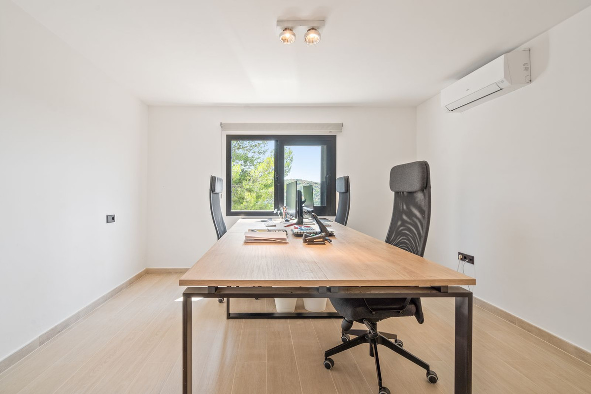 Property main view 50