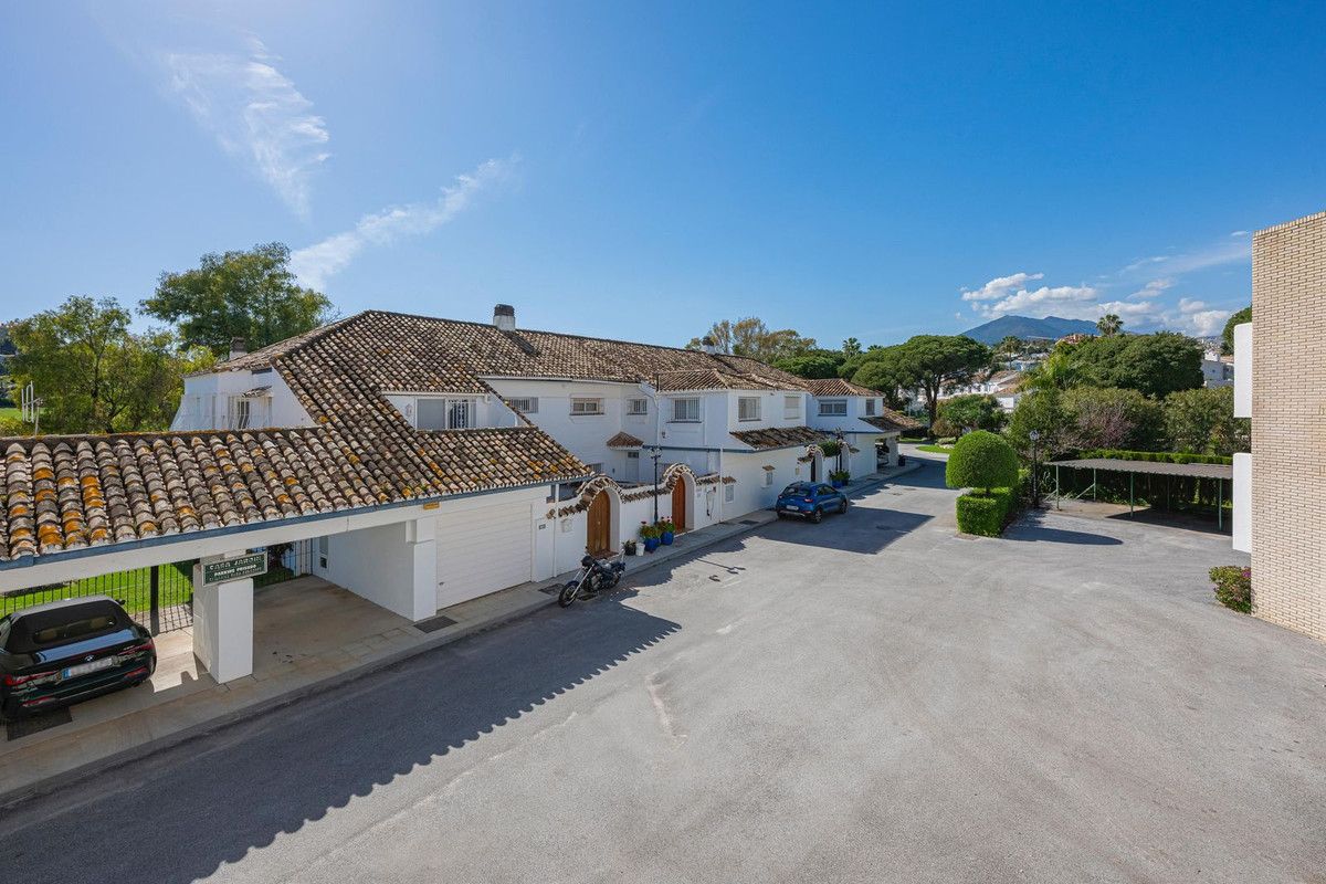 Huis te koop in Nueva Andalucía | 3 slaapkamers H5065528
