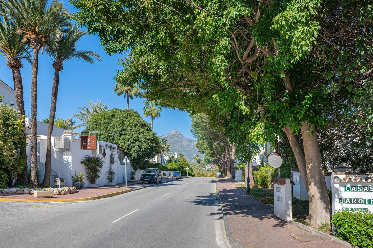 Huis te koop in Nueva Andalucía | 3 slaapkamers H5065528