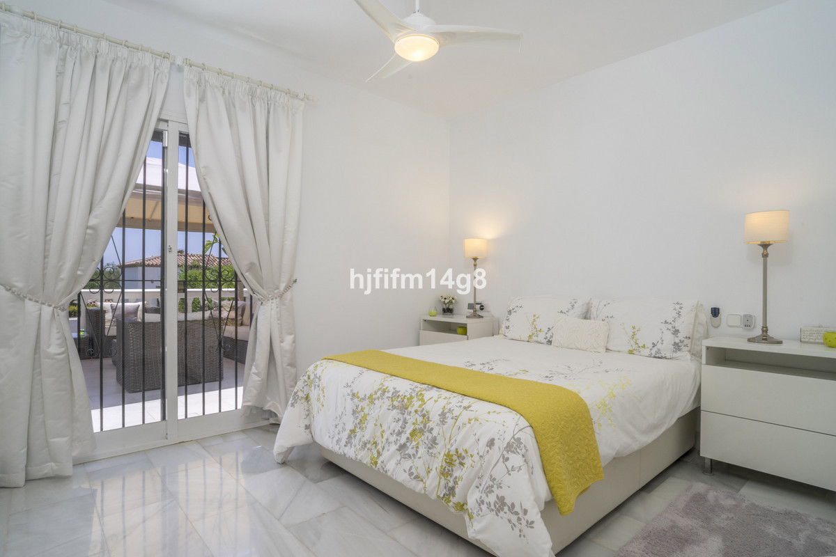 House te koop in Nueva Andalucía | 4 slaapkamers H5073460