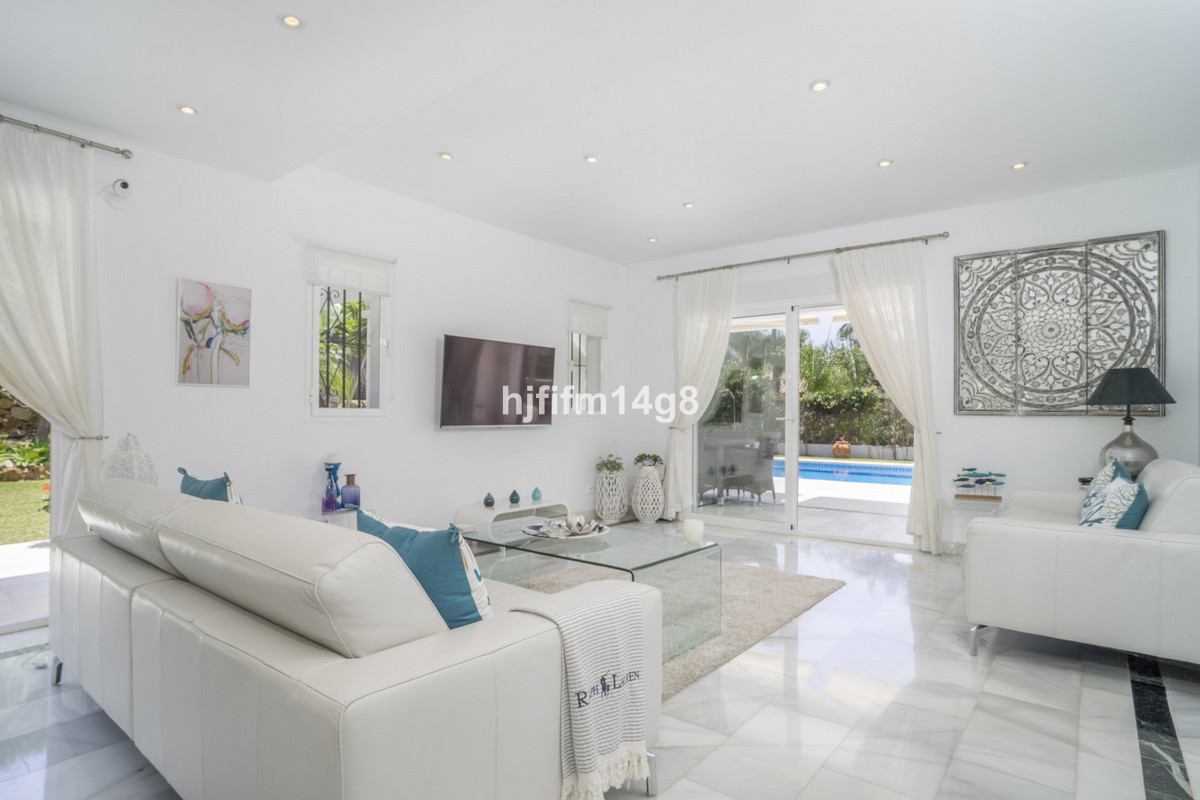 House te koop in Nueva Andalucía | 4 slaapkamers H5073460