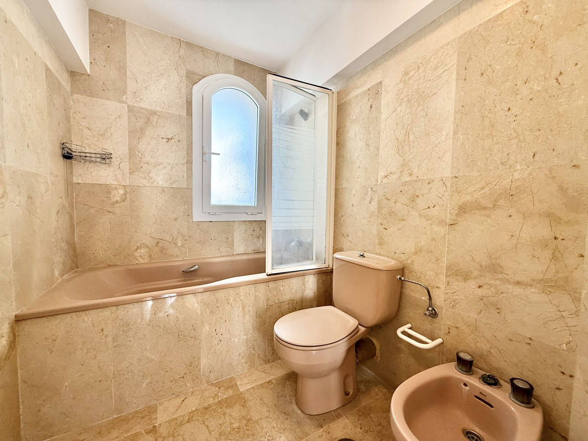 House te koop in Nueva Andalucía | 3 slaapkamers H5074087
