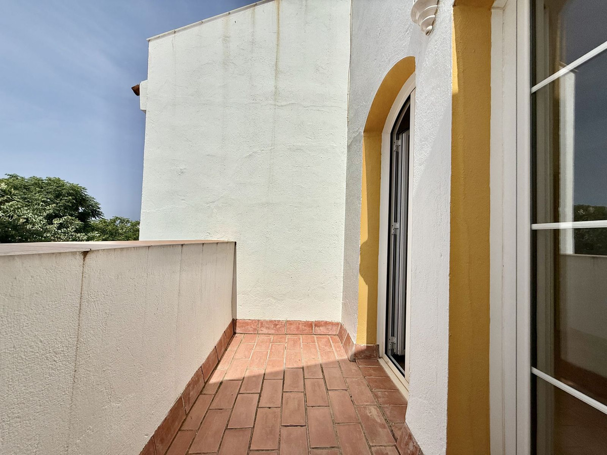 House te koop in Nueva Andalucía | 3 slaapkamers H5074087