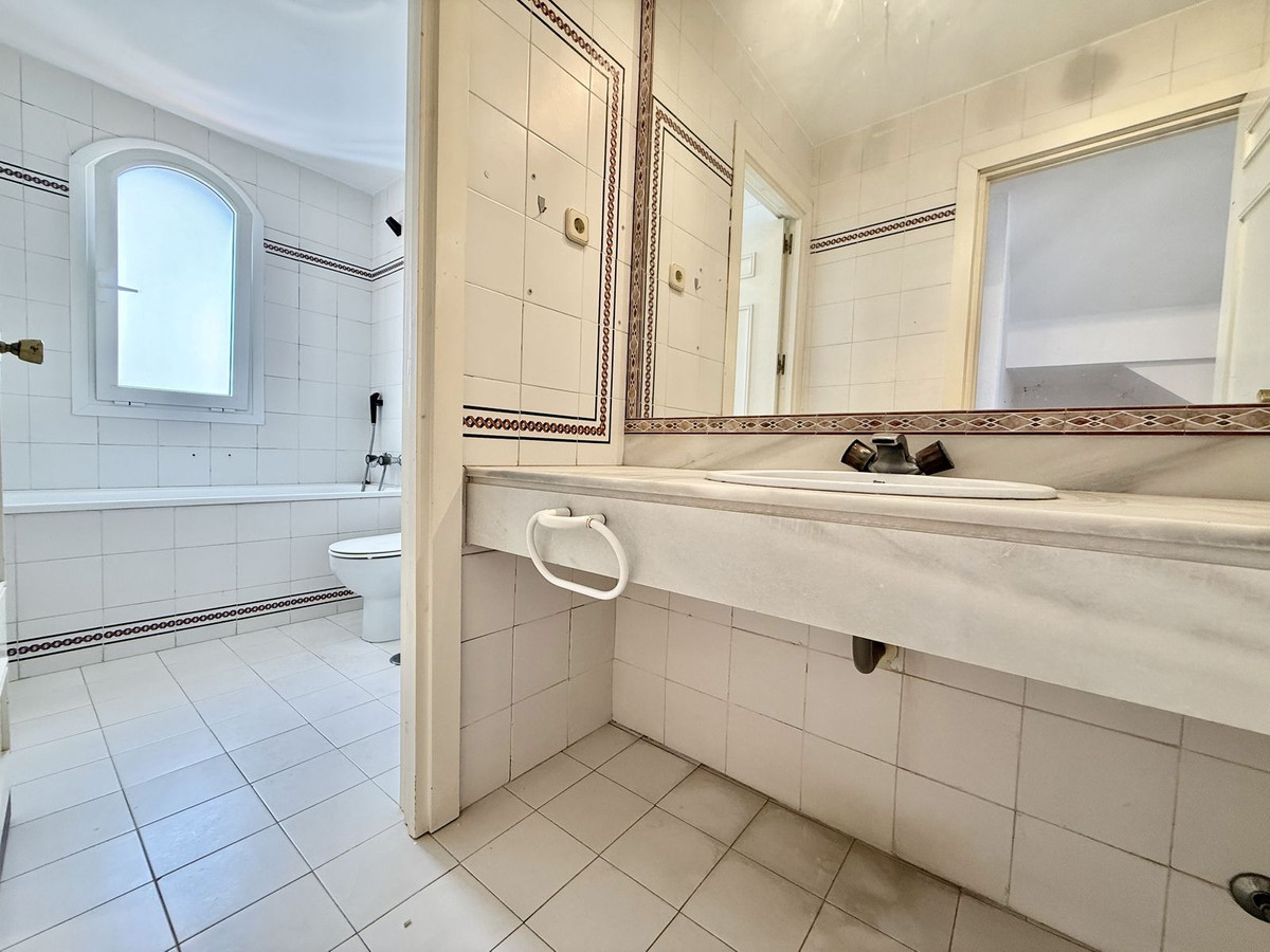 House te koop in Nueva Andalucía | 3 slaapkamers H5074087