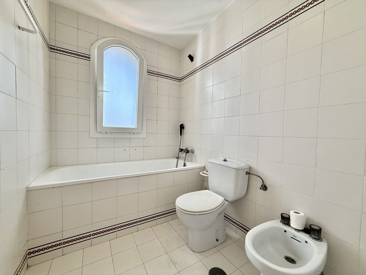 House te koop in Nueva Andalucía | 3 slaapkamers H5074087