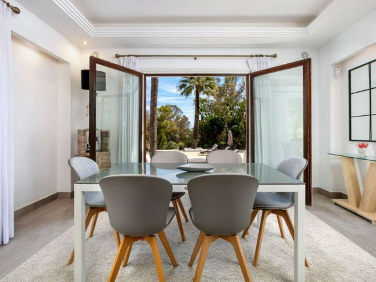 Huis te koop in Nueva Andalucía | 6 slaapkamers H5075314