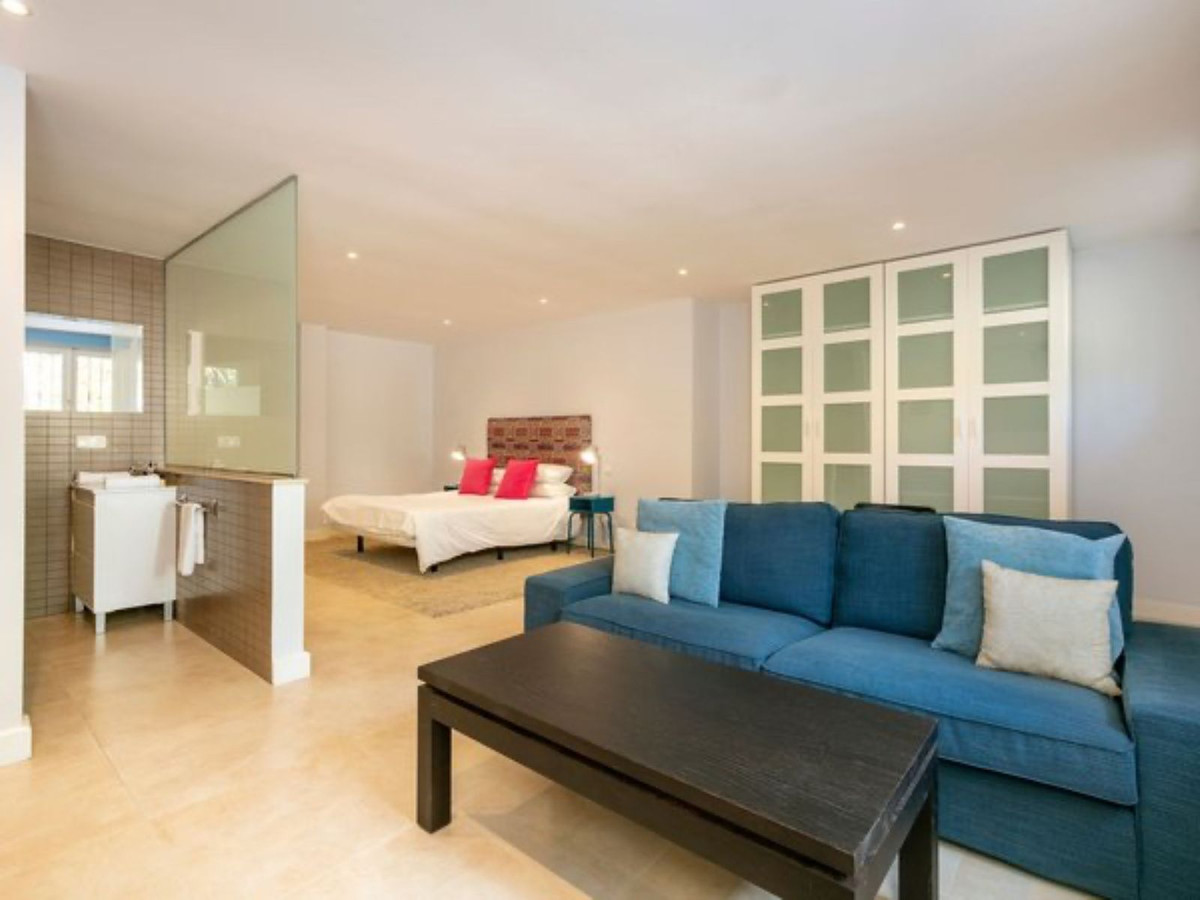 Huis te koop in Nueva Andalucía | 6 slaapkamers H5075314