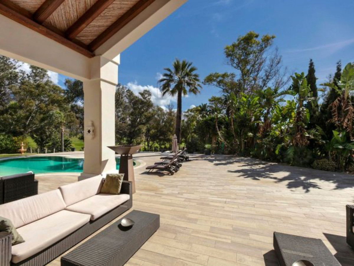 Huis te koop in Nueva Andalucía | 6 slaapkamers H5075314