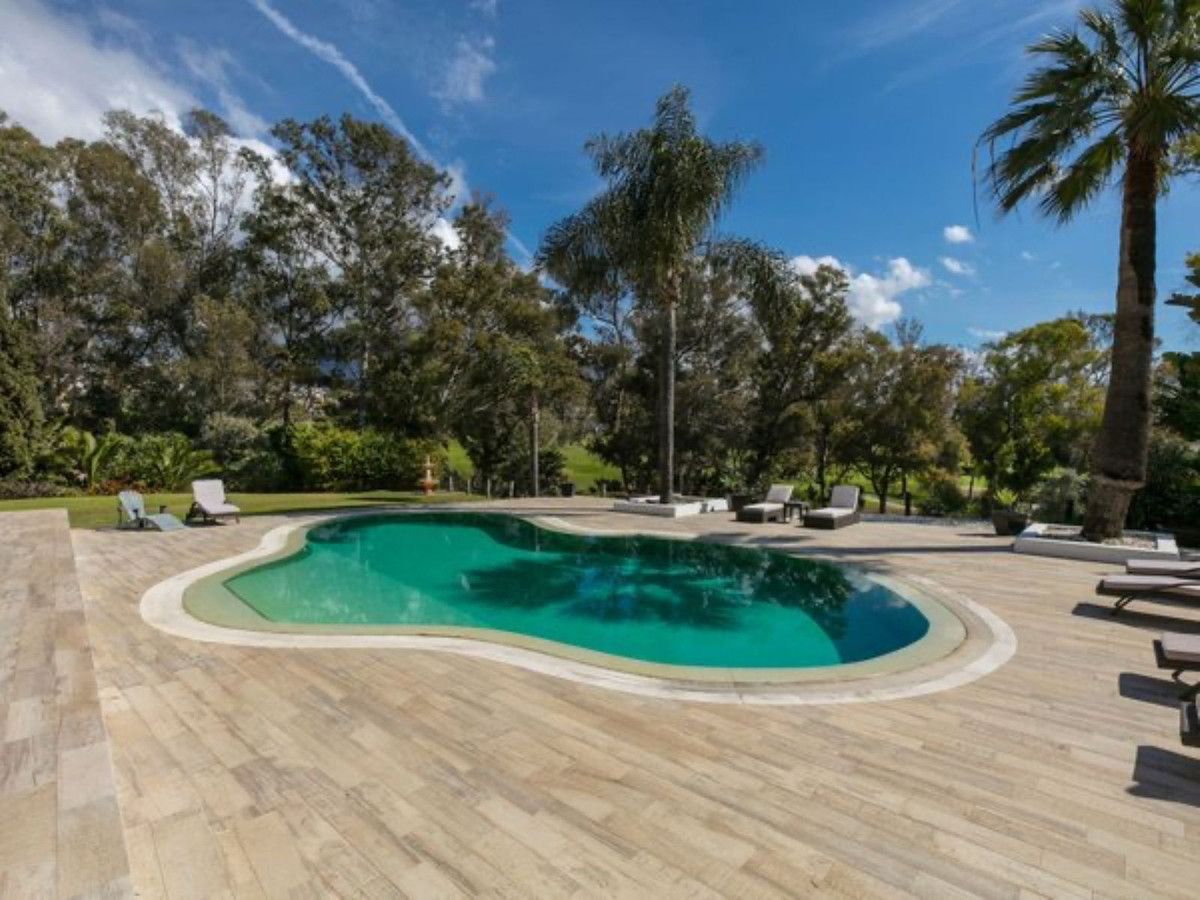 Huis te koop in Nueva Andalucía | 6 slaapkamers H5075314