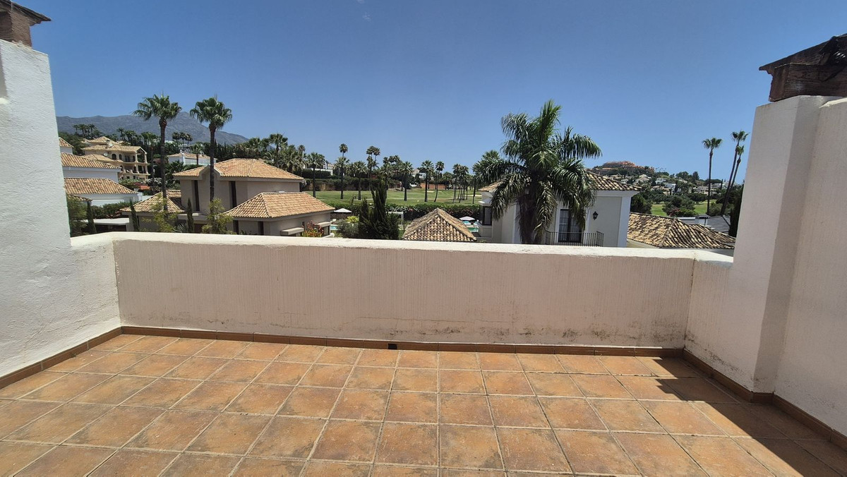 Huis te koop in Nueva Andalucía | 3 slaapkamers H5076373