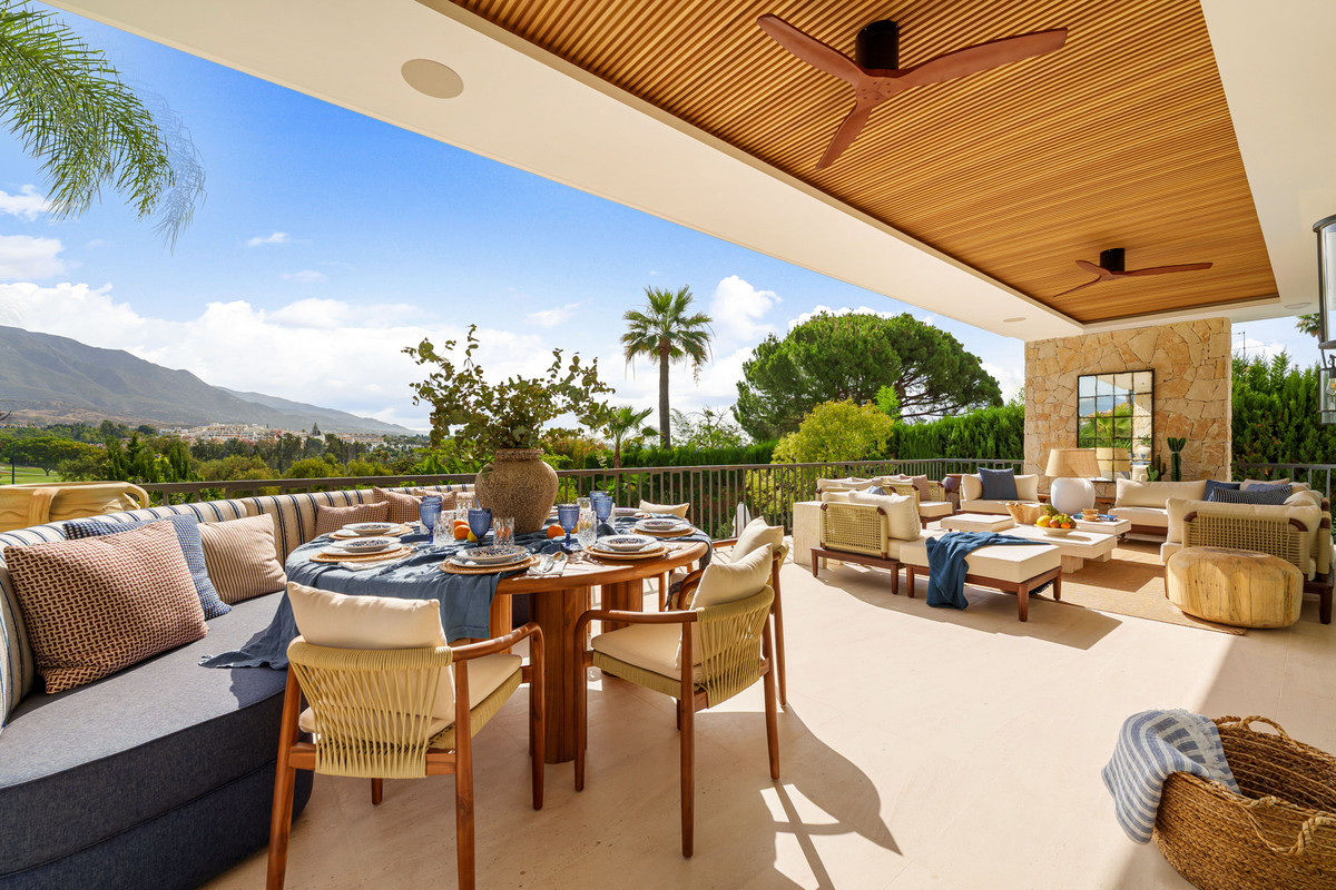 Huis te koop in Nueva Andalucía | 5 slaapkamers H5076499