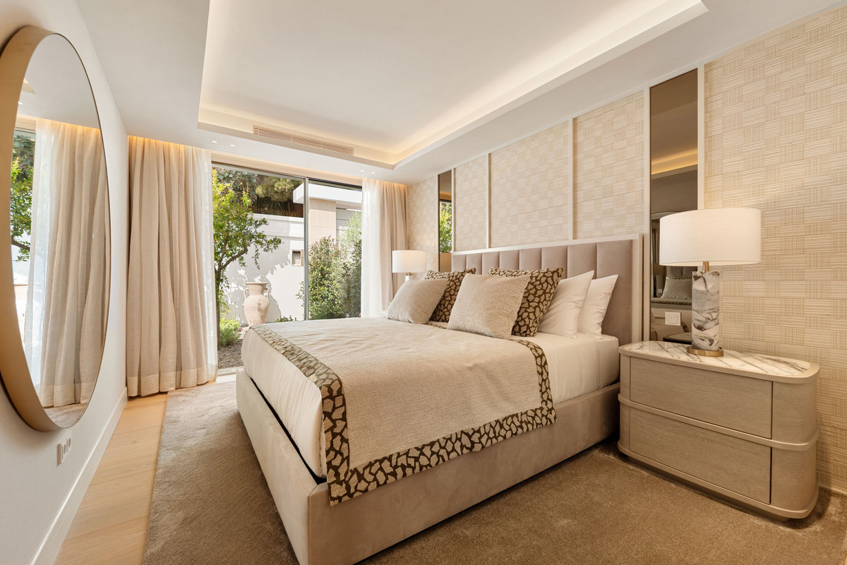 Huis te koop in Nueva Andalucía | 5 slaapkamers H5076499