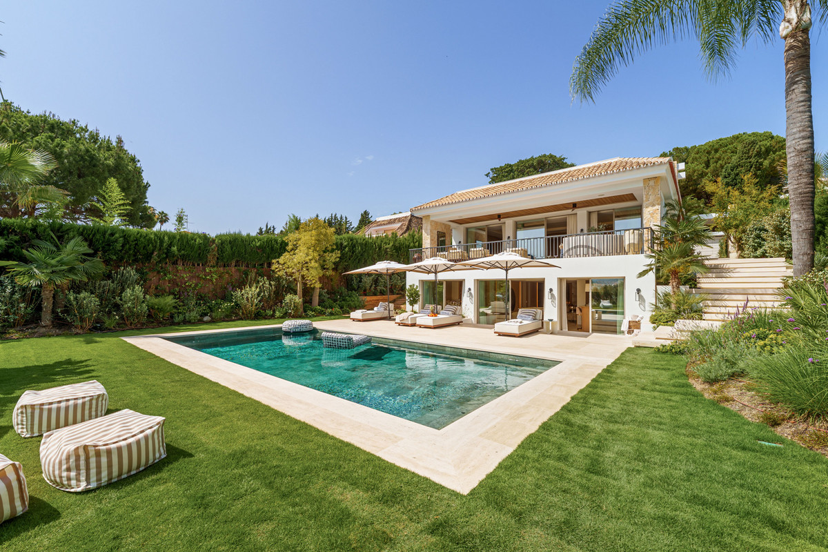 Huis te koop in Nueva Andalucía | 5 slaapkamers H5076499