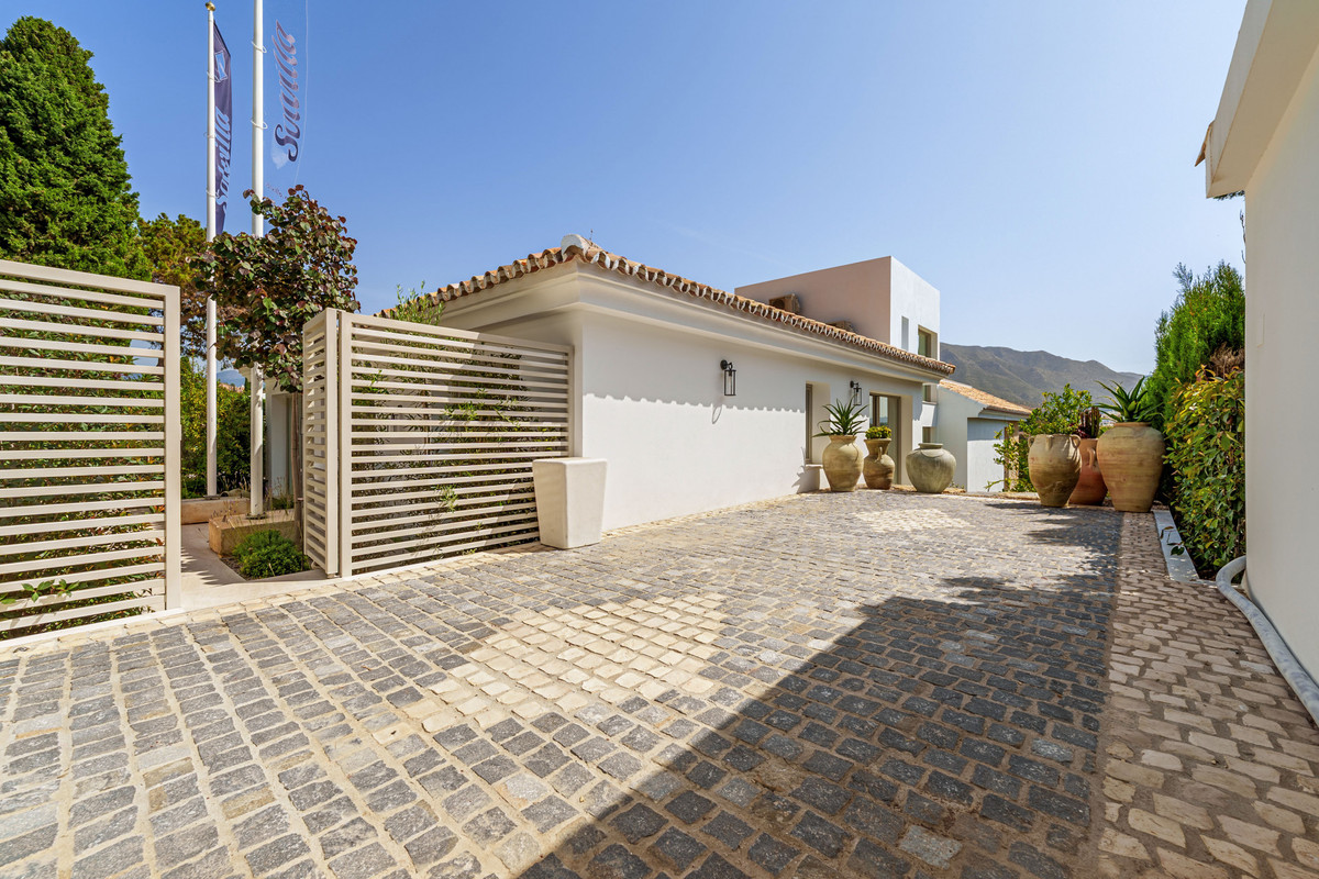 Huis te koop in Nueva Andalucía | 5 slaapkamers H5076499