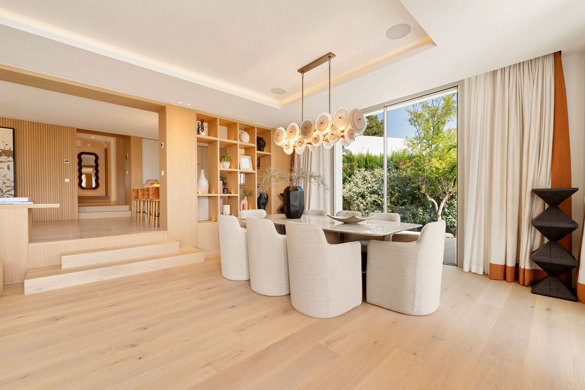 Huis te koop in Nueva Andalucía | 5 slaapkamers H5076499