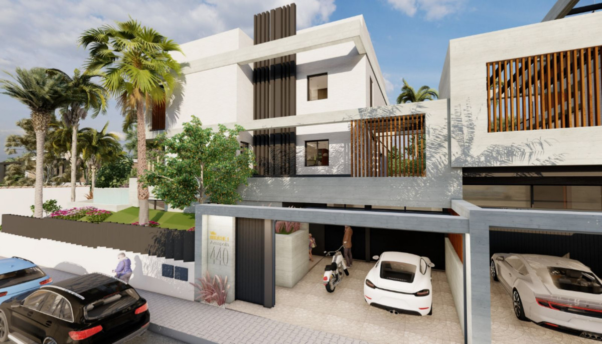 House for sale in Nueva Andalucía | 4 bedrooms H5076844