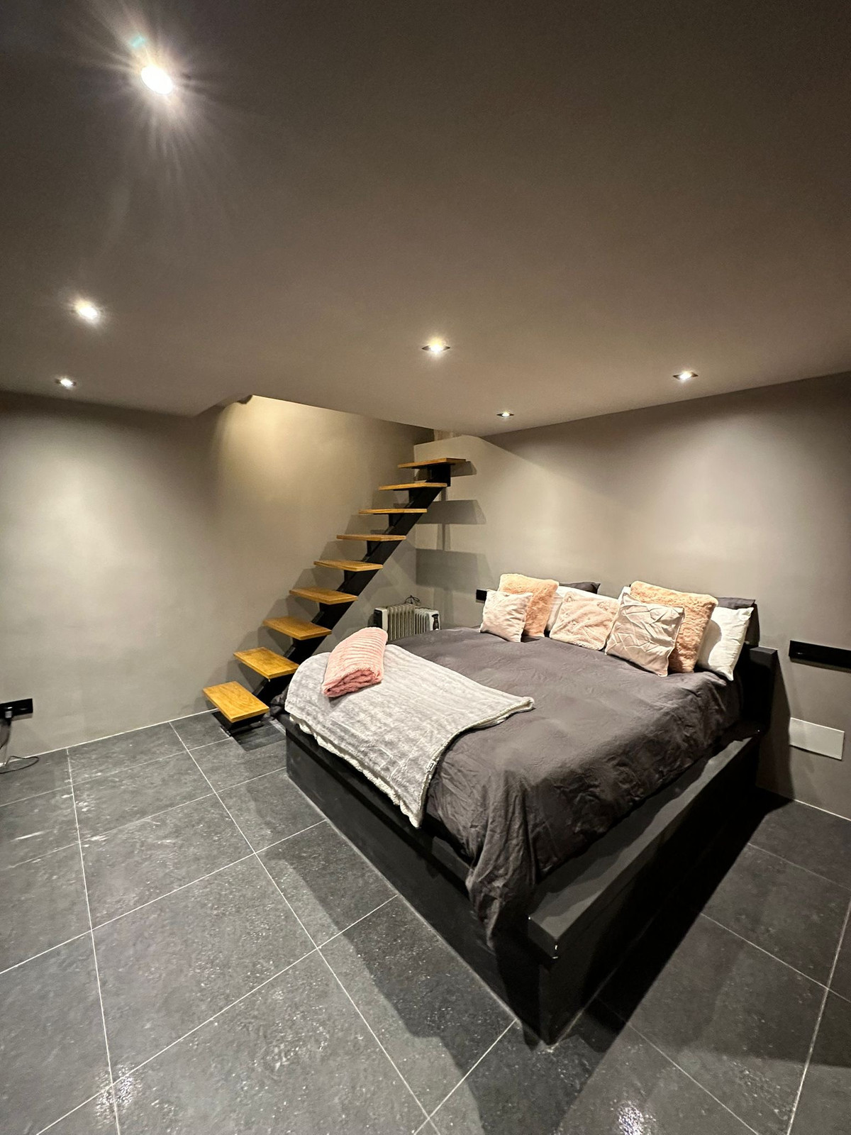 Geschakelde Woning te koop in Aloha | 4 slaapkamers H5077666