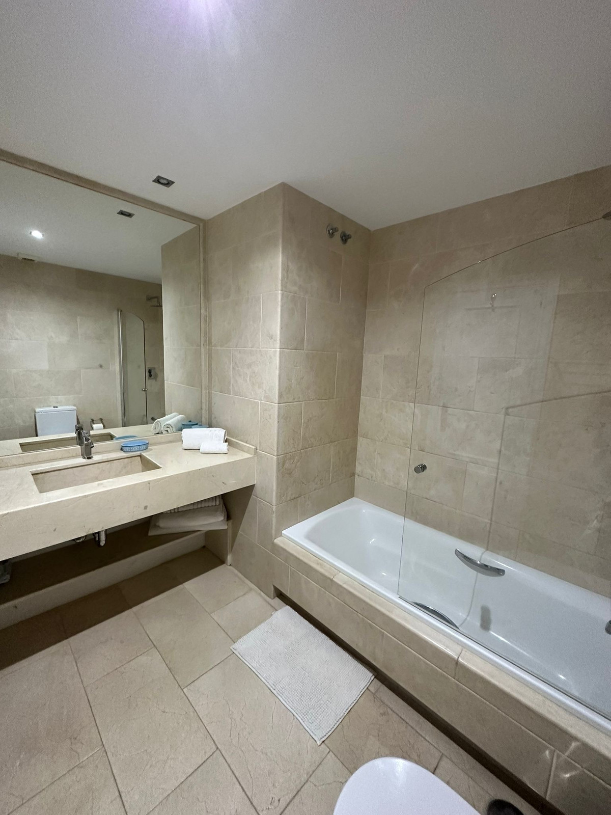 Geschakelde Woning te koop in Aloha | 4 slaapkamers H5077666