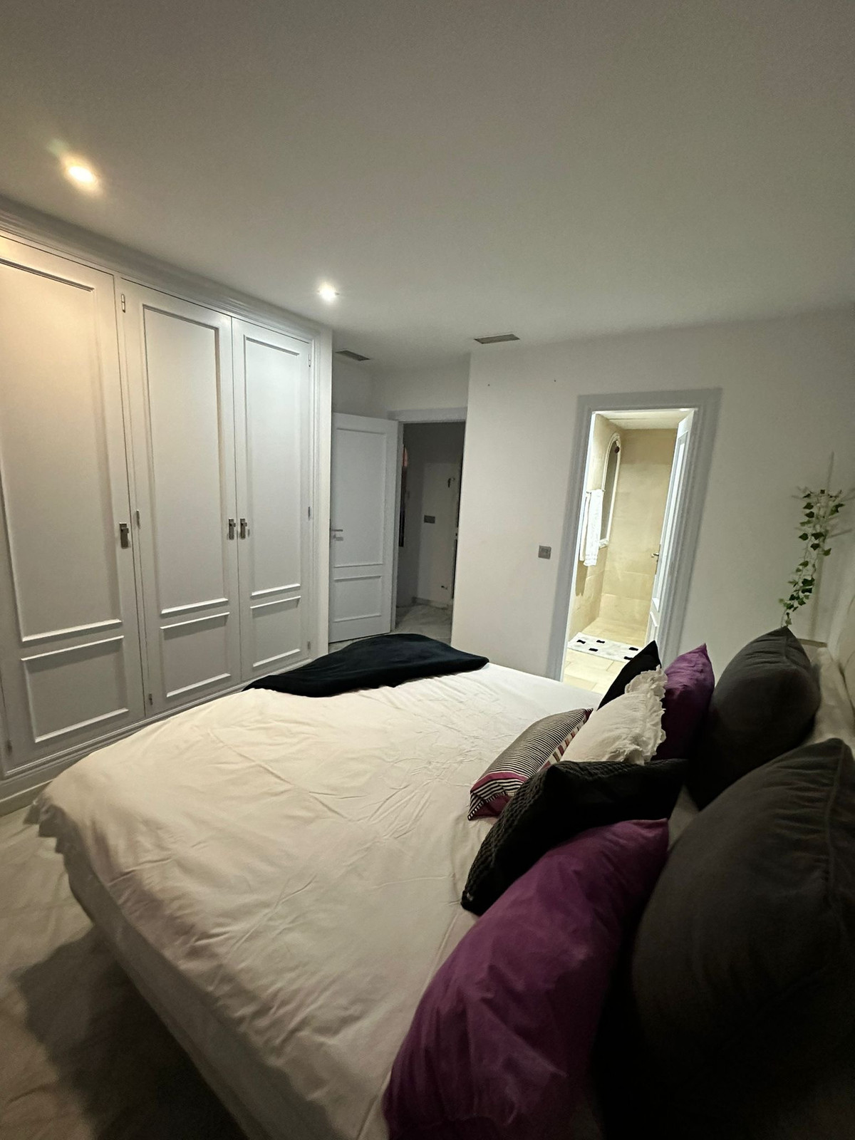 Geschakelde Woning te koop in Aloha | 4 slaapkamers H5077666
