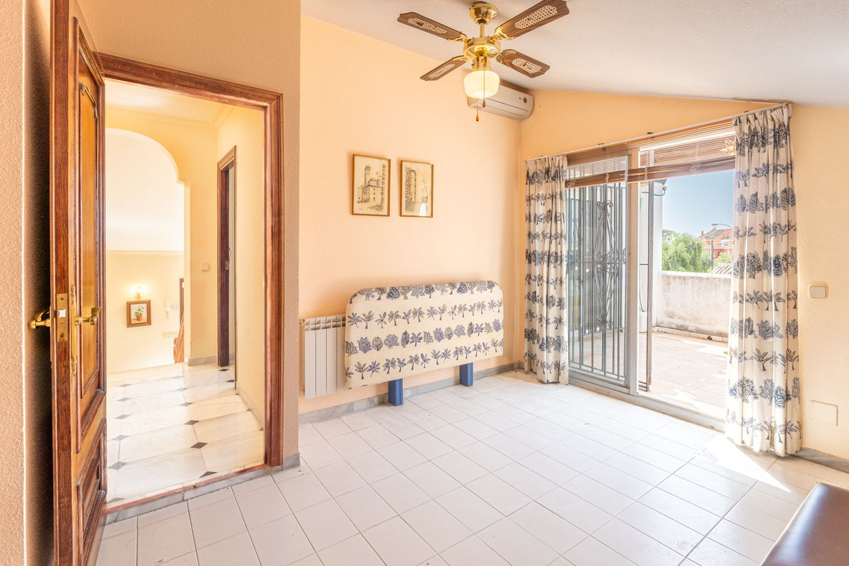 Huis te koop in Nueva Andalucía | 6 slaapkamers H5077951