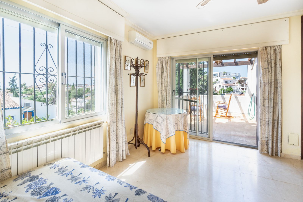 Huis te koop in Nueva Andalucía | 6 slaapkamers H5077951