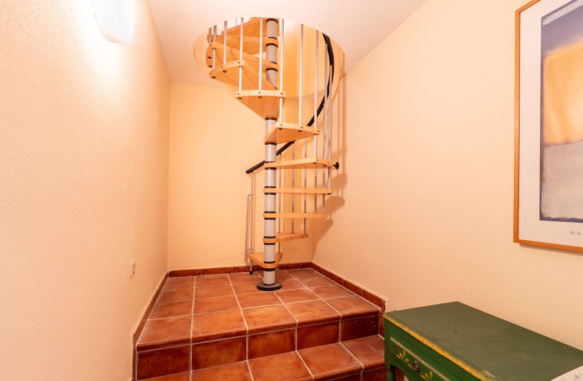 Huis te koop in Nueva Andalucía | 6 slaapkamers H5077951