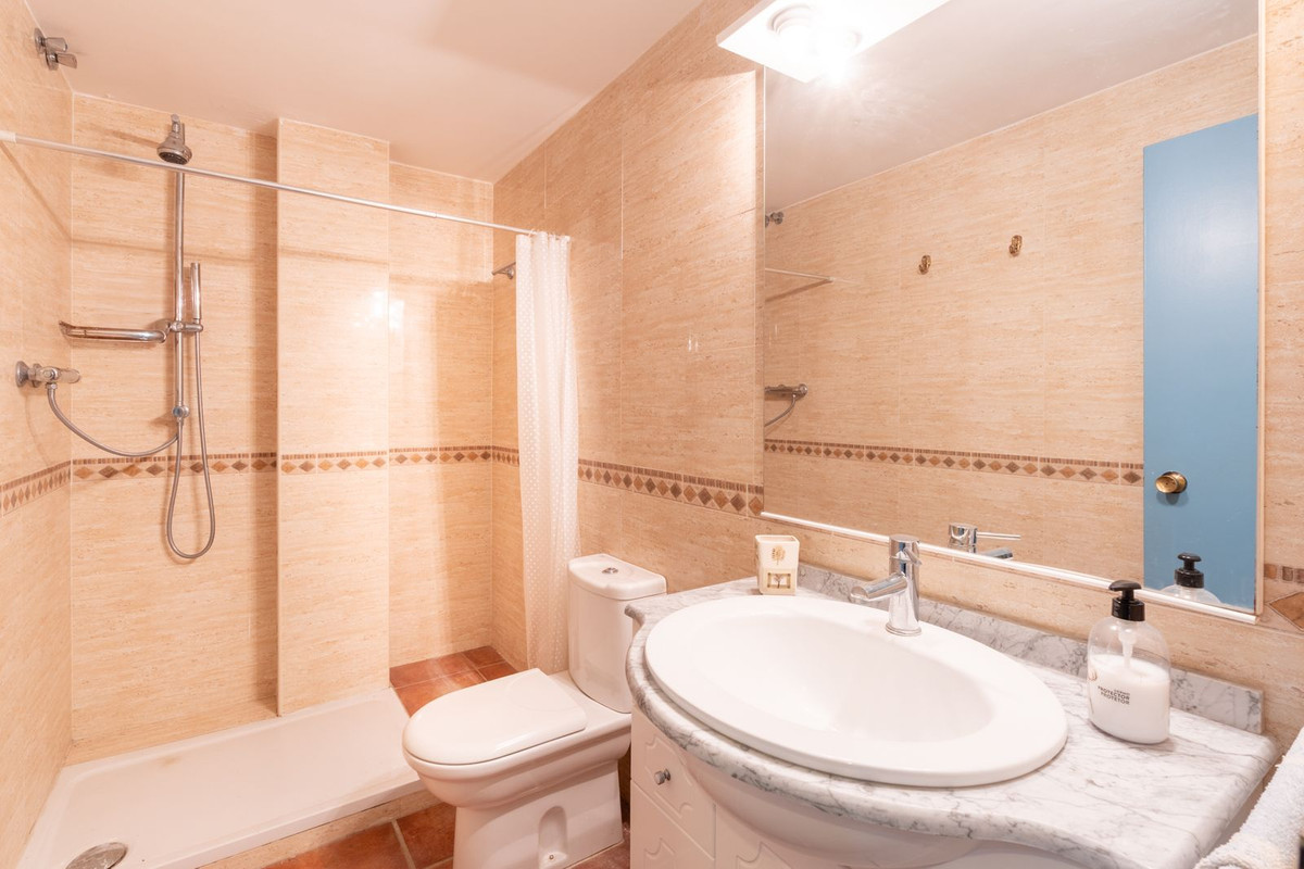 Huis te koop in Nueva Andalucía | 6 slaapkamers H5077951