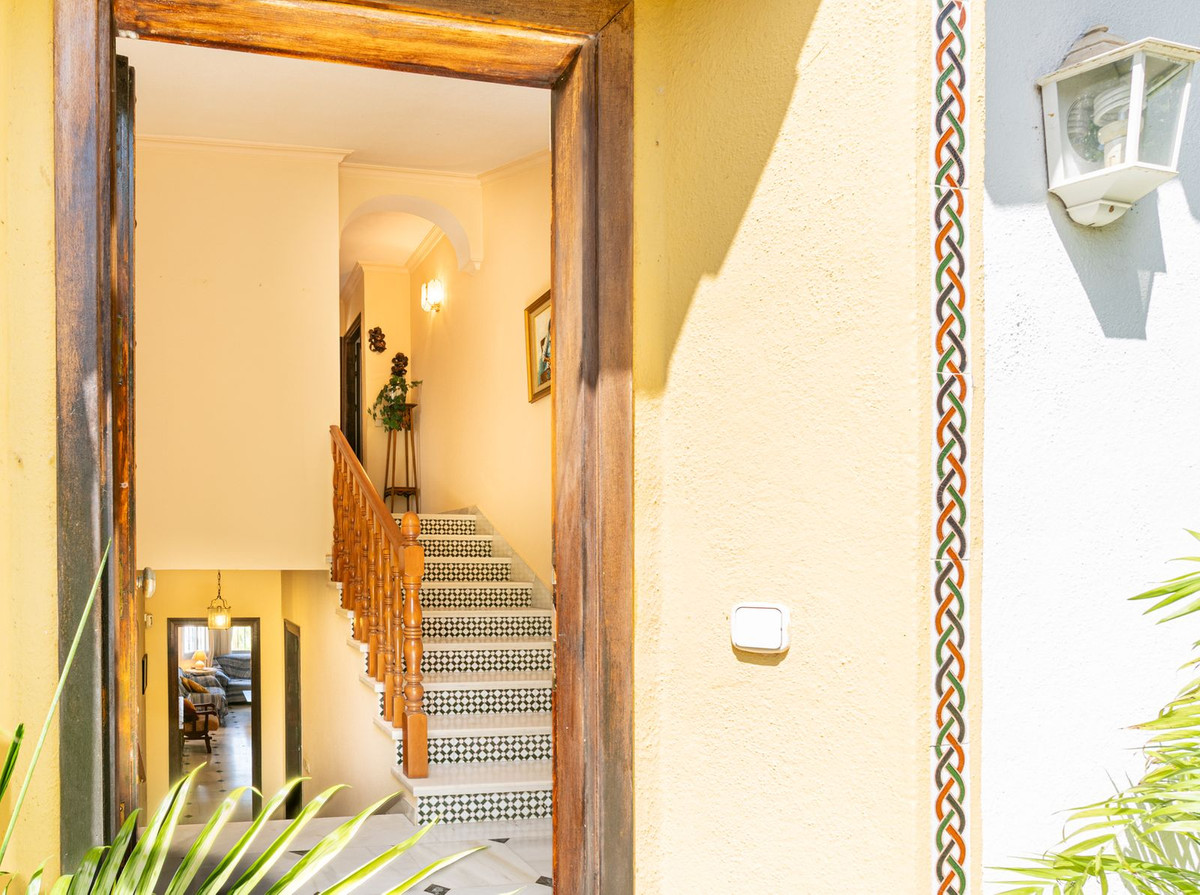 Huis te koop in Nueva Andalucía | 6 slaapkamers H5077951