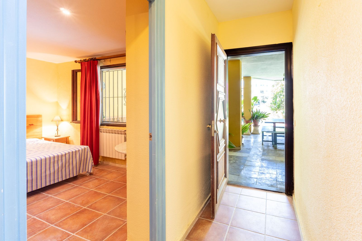 Huis te koop in Nueva Andalucía | 6 slaapkamers H5077951