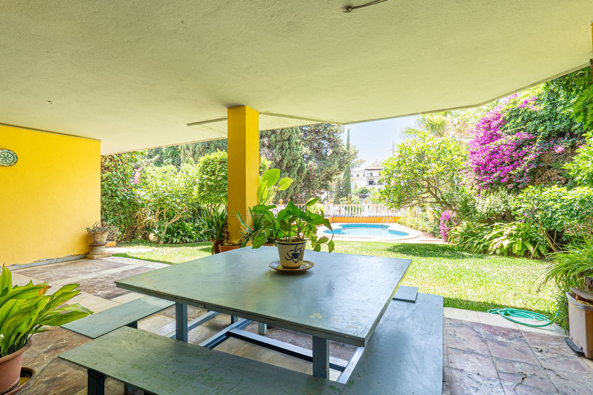 Huis te koop in Nueva Andalucía | 6 slaapkamers H5077951