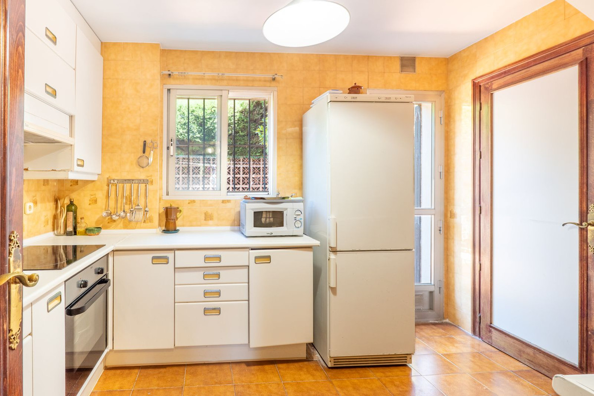 Huis te koop in Nueva Andalucía | 6 slaapkamers H5077951