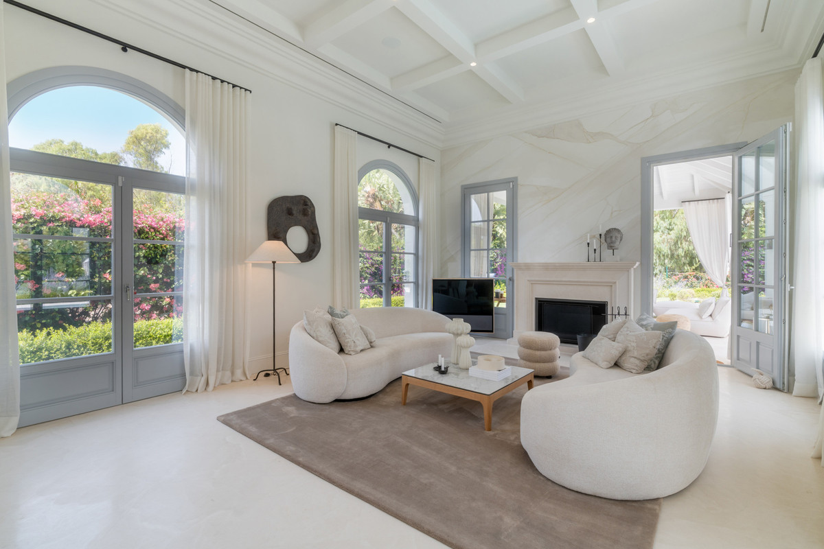 Huis te koop in Nueva Andalucía | 5 slaapkamers H5079424
