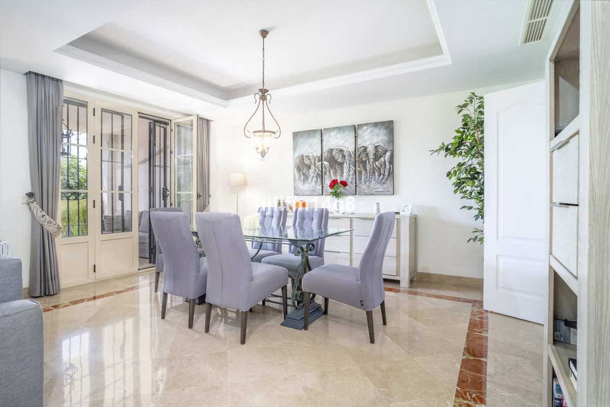 Huis te koop in Nueva Andalucía | 3 slaapkamers H5080336
