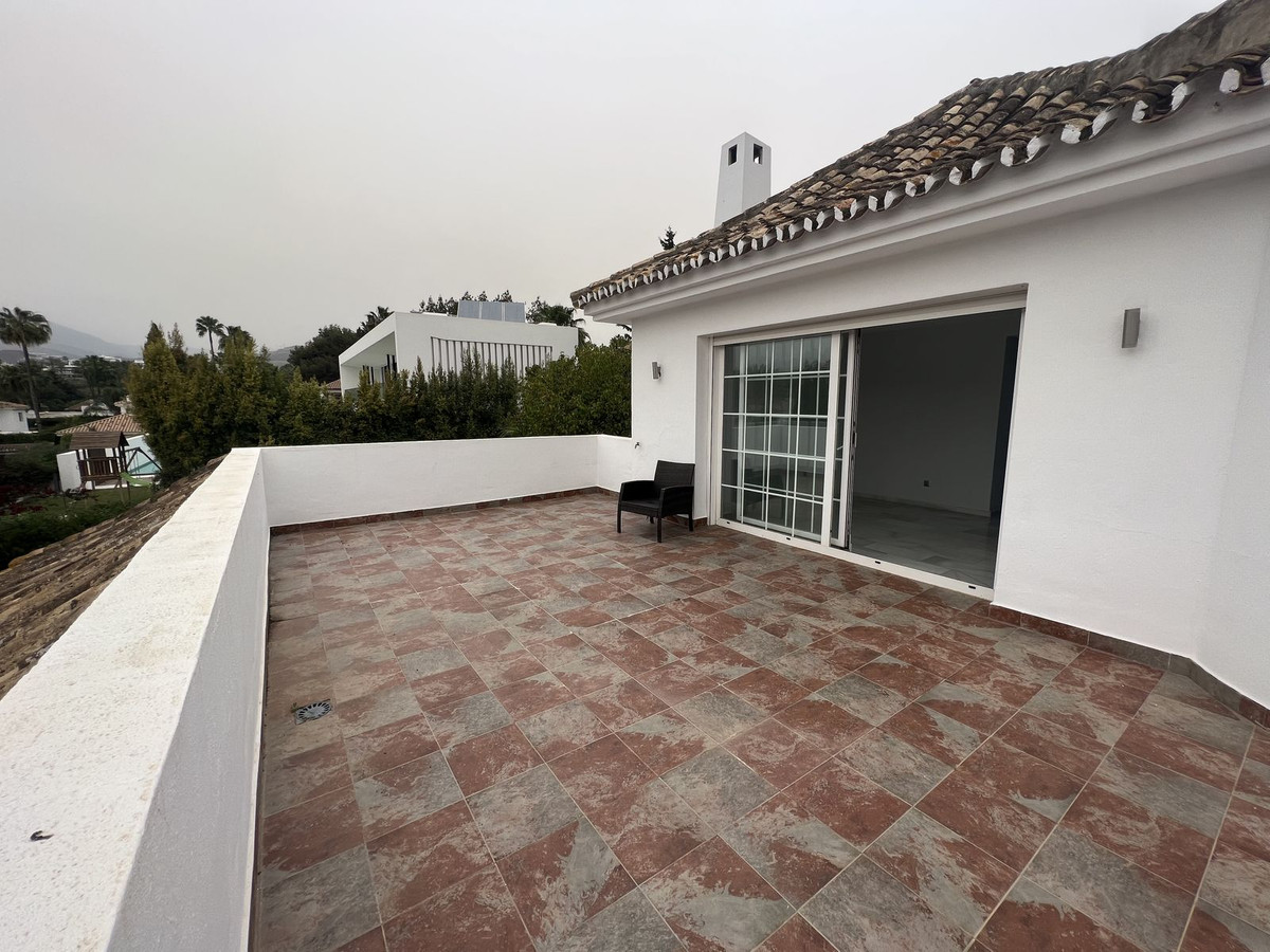 Huis te koop in Nueva Andalucía | 5 slaapkamers H5105029