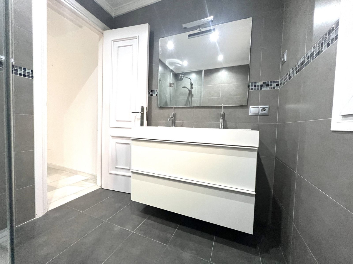 Huis te koop in Nueva Andalucía | 5 slaapkamers H5105029