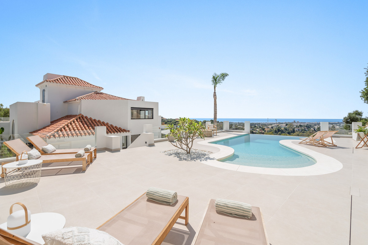 Huis te koop in Nueva Andalucía | 5 slaapkamers H5105161