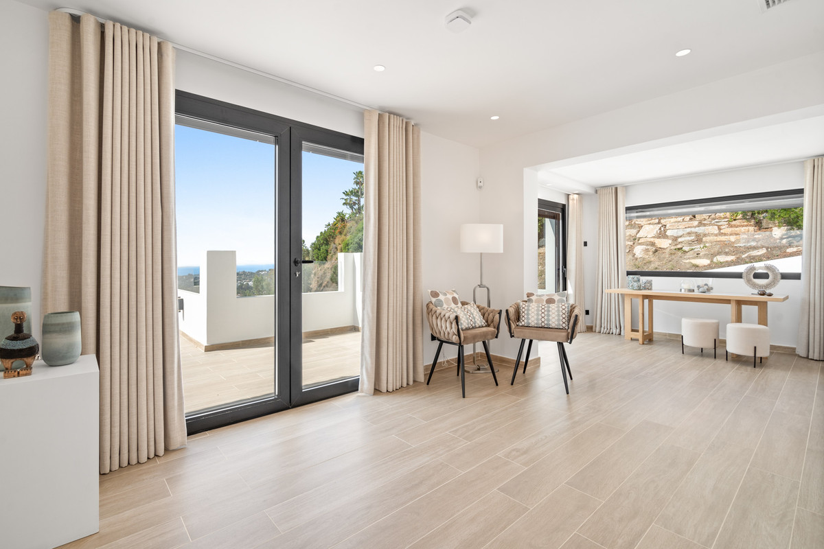 Huis te koop in Nueva Andalucía | 5 slaapkamers H5105161