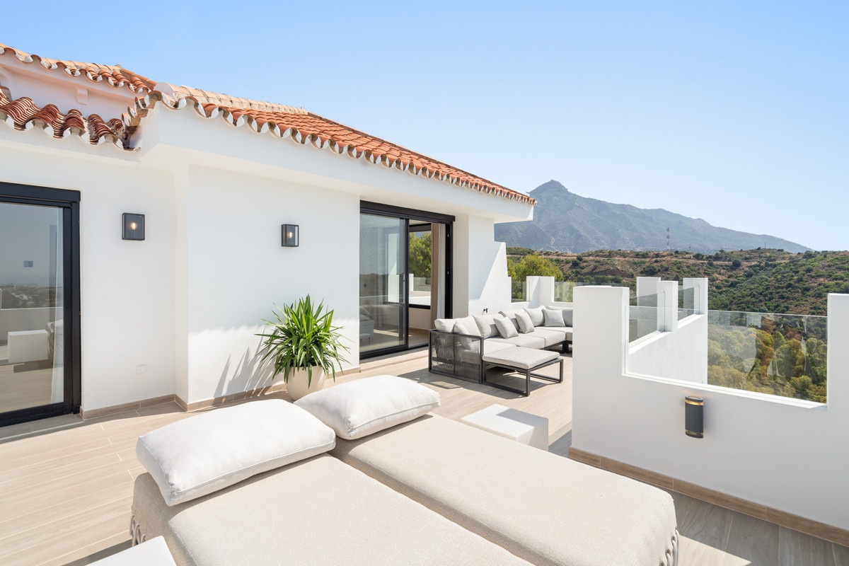 Huis te koop in Nueva Andalucía | 5 slaapkamers H5105161