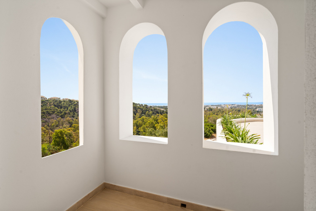 Huis te koop in Nueva Andalucía | 5 slaapkamers H5105161