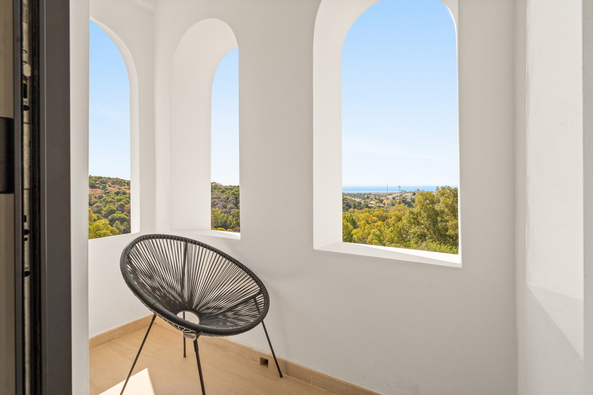 Huis te koop in Nueva Andalucía | 5 slaapkamers H5105161
