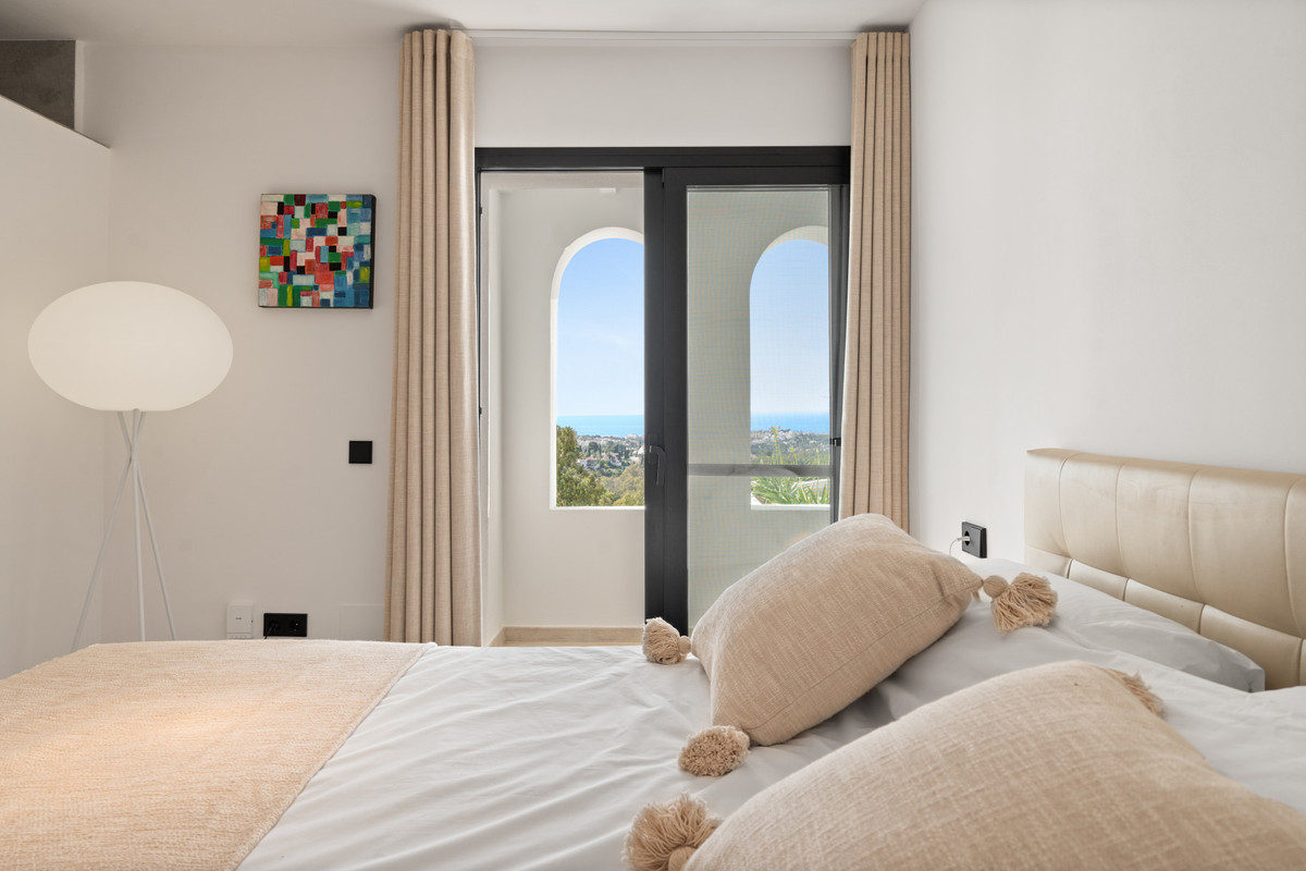 Huis te koop in Nueva Andalucía | 5 slaapkamers H5105161