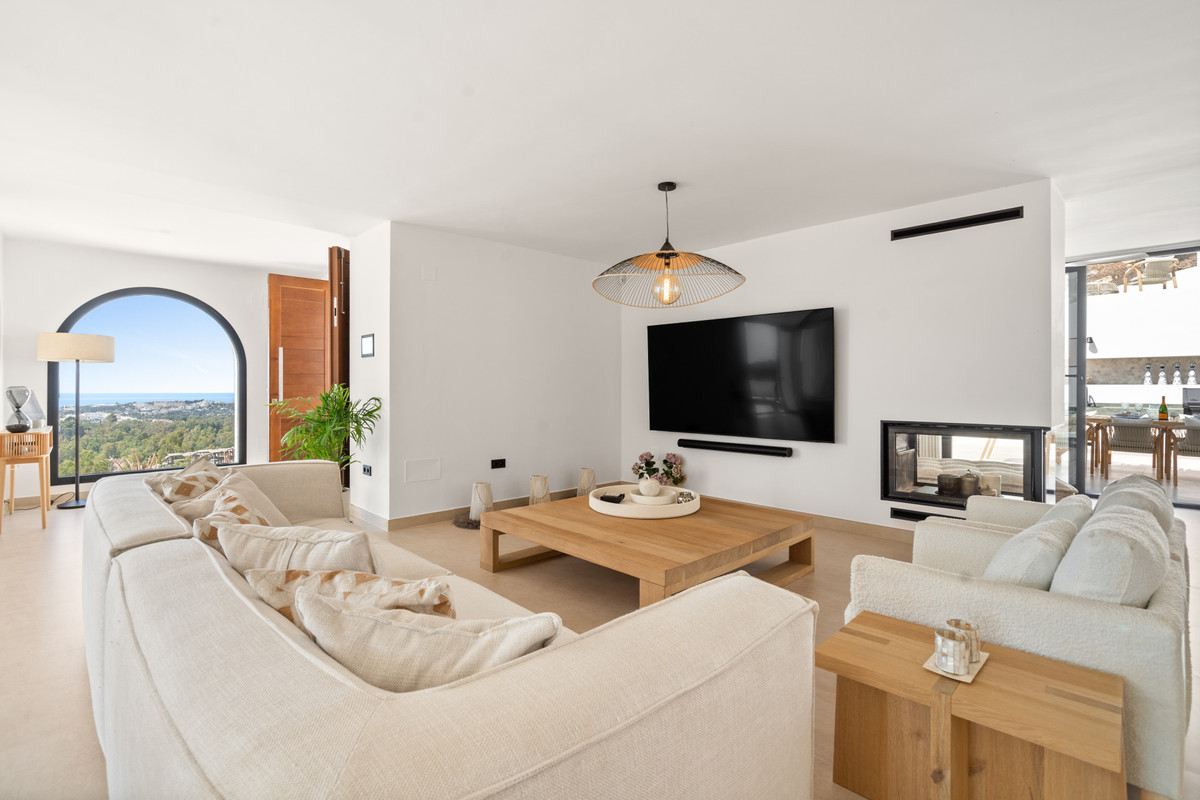Huis te koop in Nueva Andalucía | 5 slaapkamers H5105161