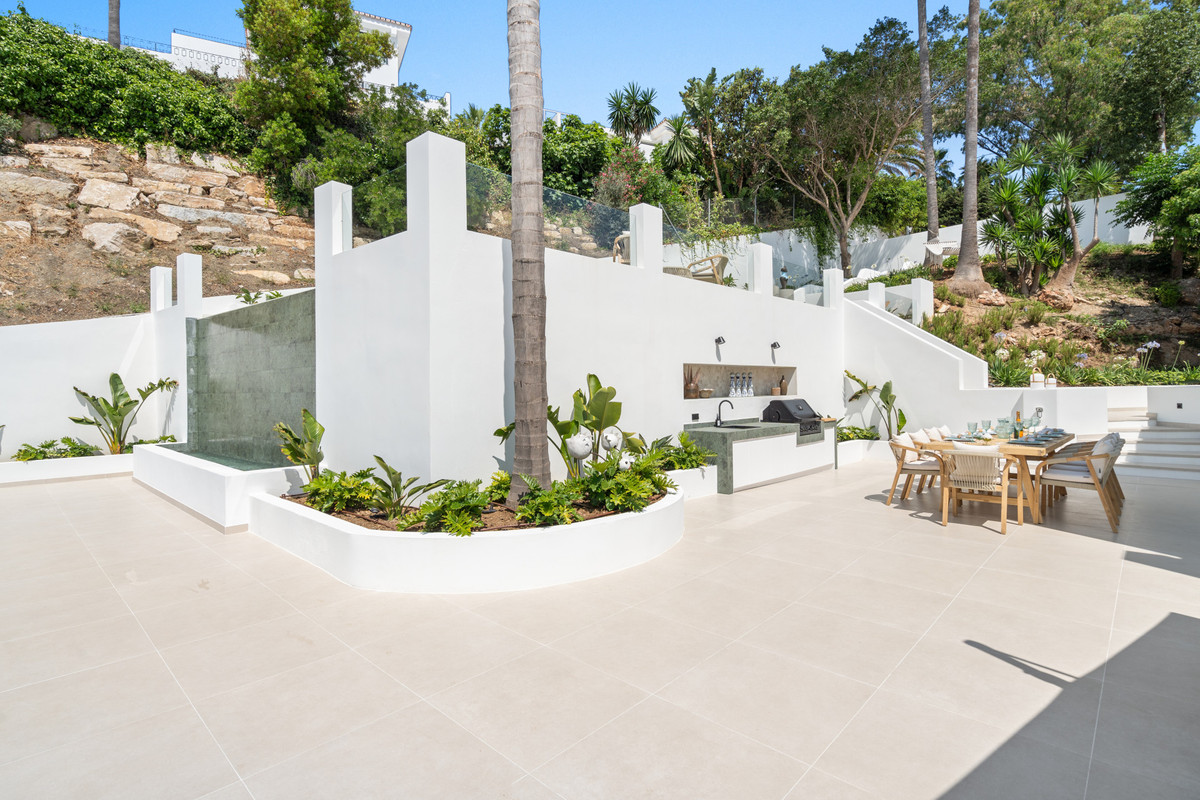 Huis te koop in Nueva Andalucía | 5 slaapkamers H5105161