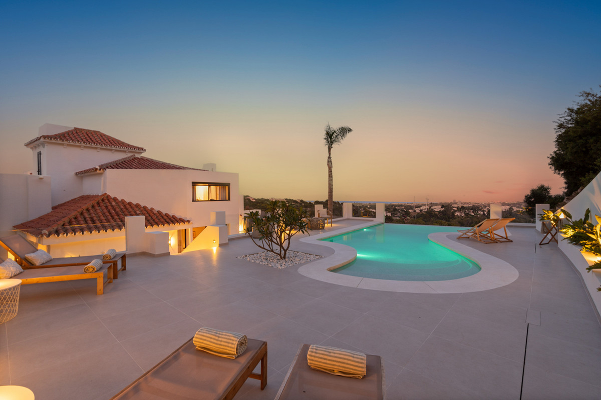 Huis te koop in Nueva Andalucía | 5 slaapkamers H5105161
