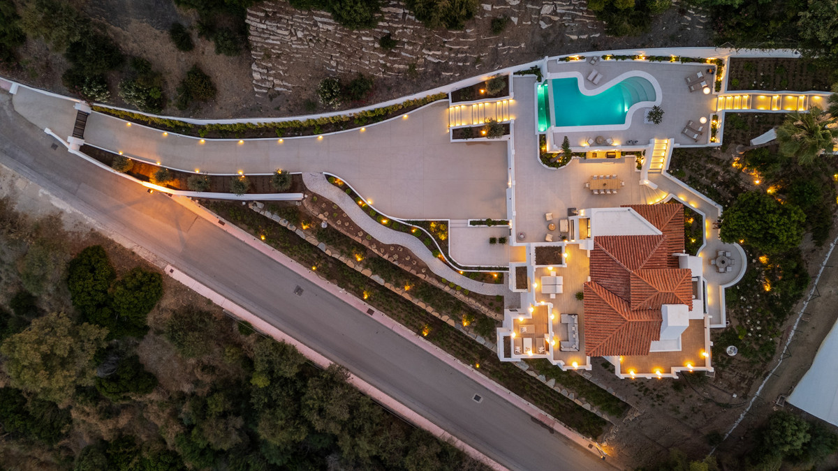 Huis te koop in Nueva Andalucía | 5 slaapkamers H5105161