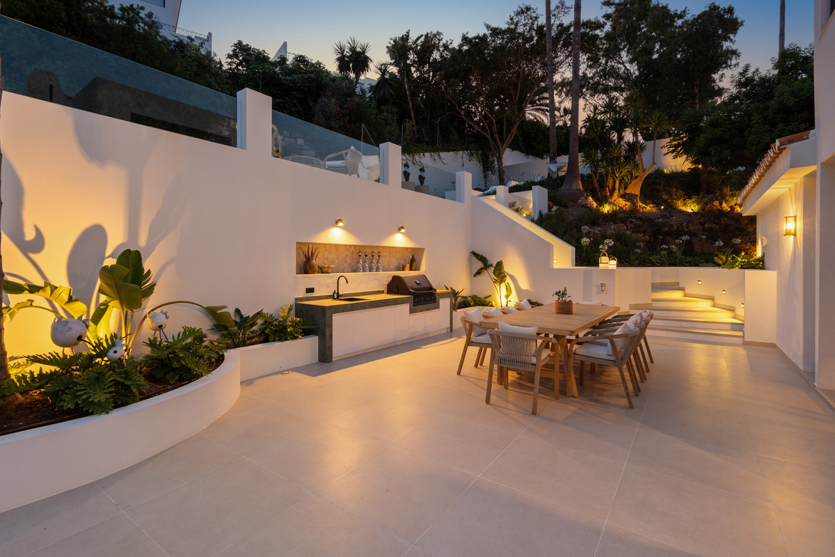 Huis te koop in Nueva Andalucía | 5 slaapkamers H5105161