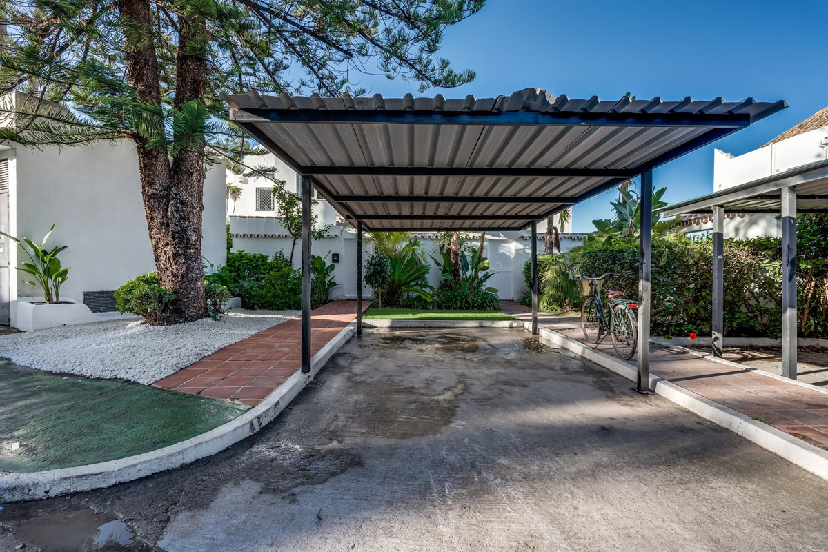 Huis te koop in Nueva Andalucía | 4 slaapkamers H5105251