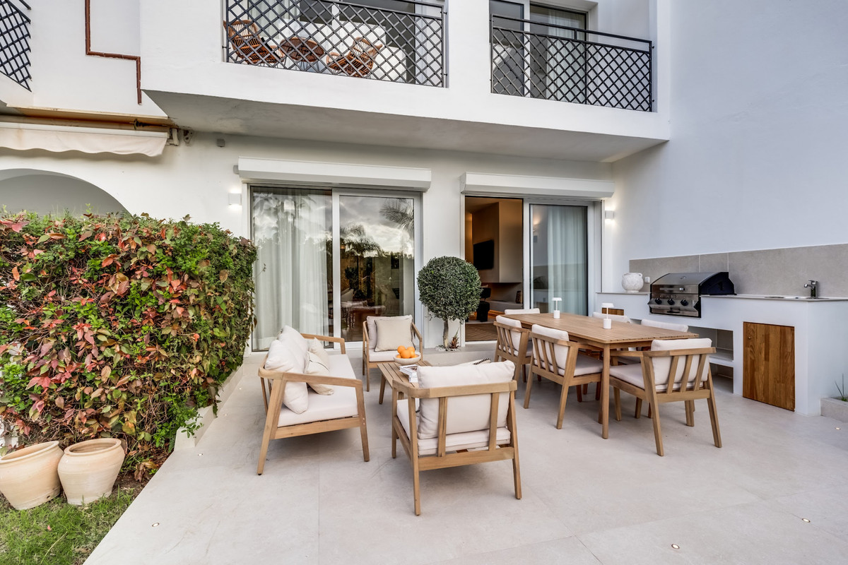 Huis te koop in Nueva Andalucía | 4 slaapkamers H5105251