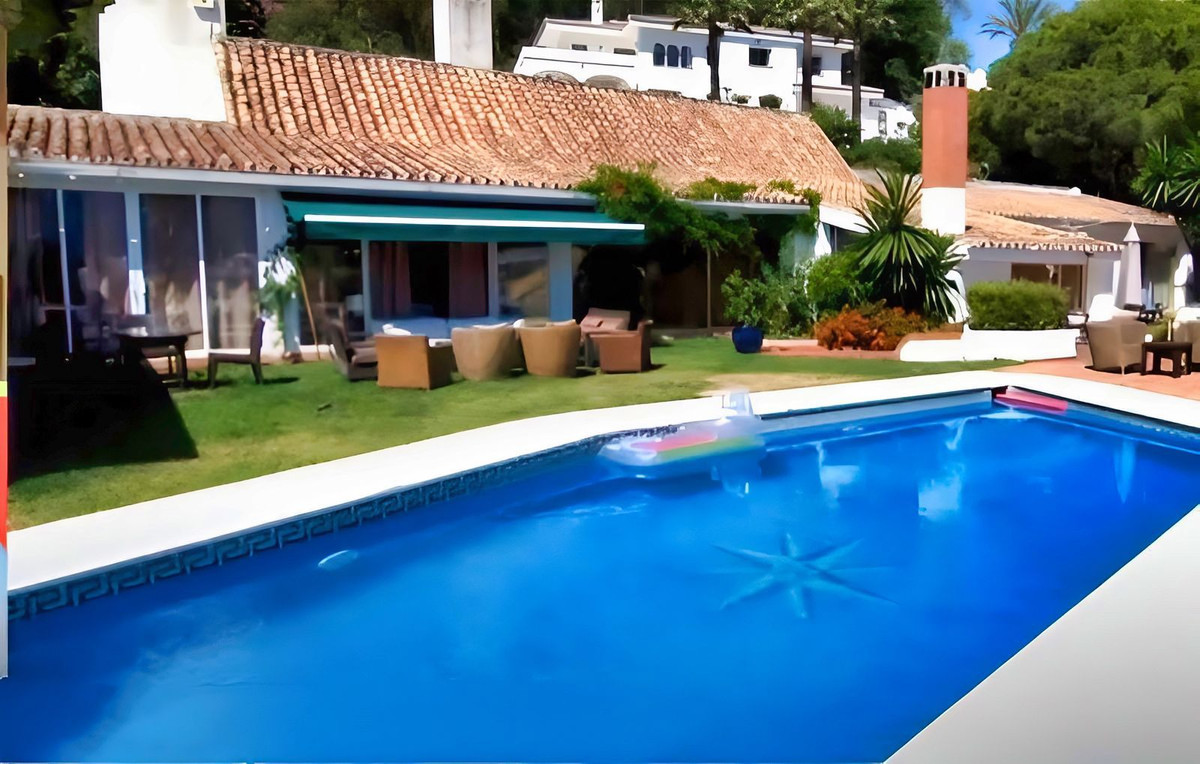 Huis te koop in Nueva Andalucía | 5 slaapkamers H5106826