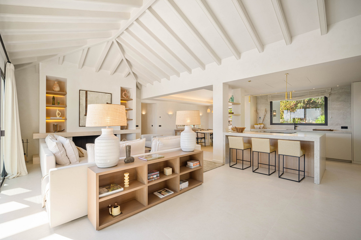 Huis te koop in Nueva Andalucía | 4 slaapkamers H5108221